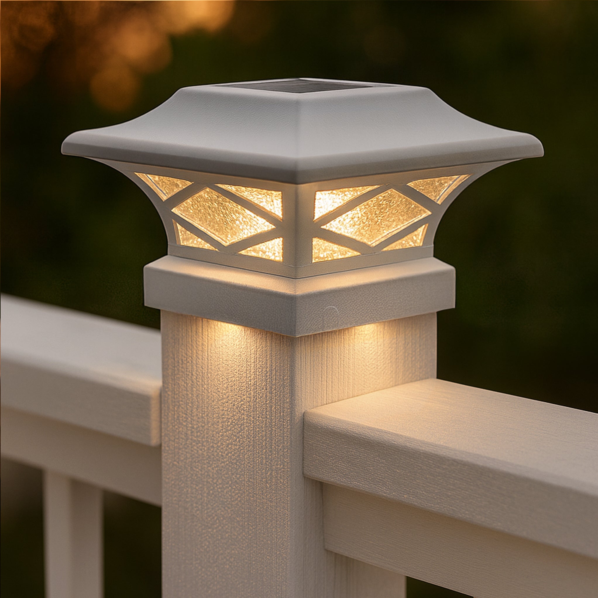 Kingsbridge Dual Lighted Solar Post Cap - White